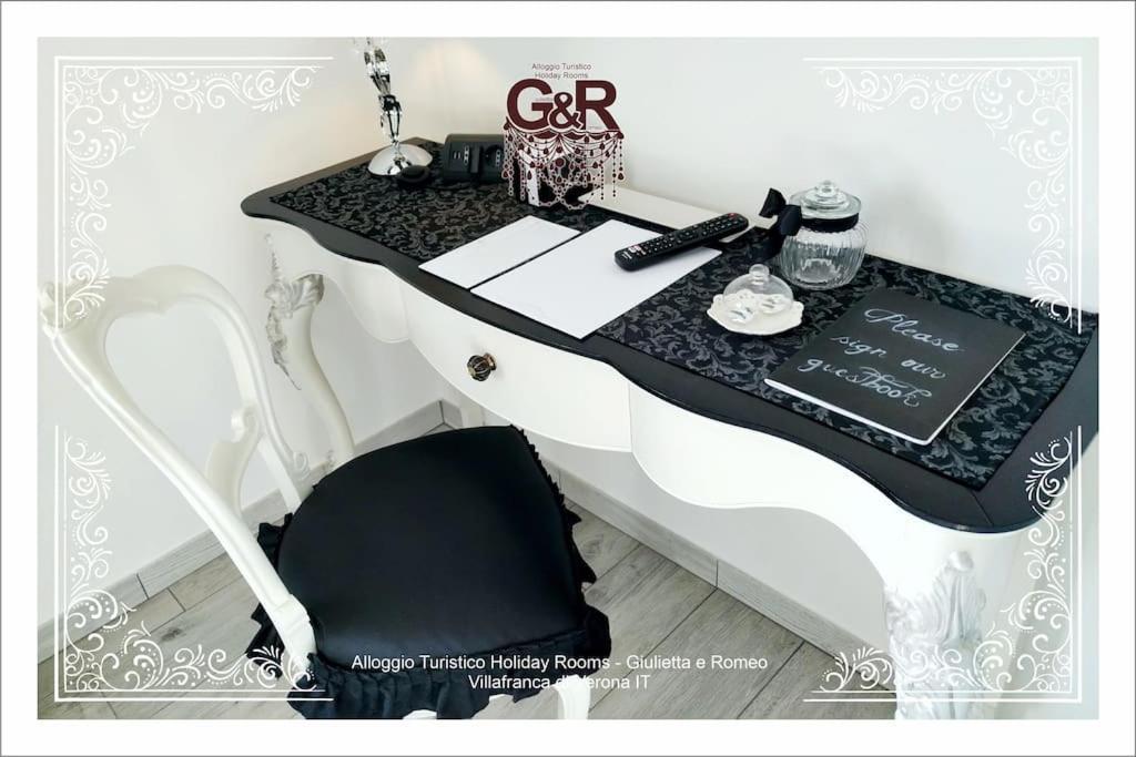 Alloggio Turistico Giulietta E Romeo - Intero Appartamento - Villafranca Di Verona, Zimmer, Holiday Rooms Extérieur photo
