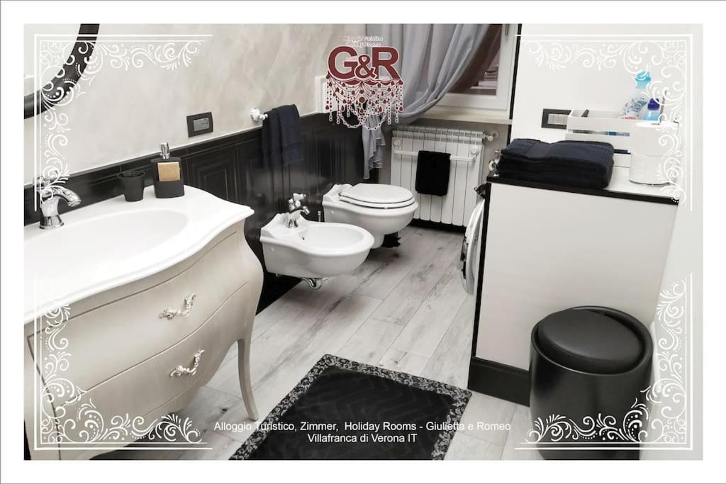 Alloggio Turistico Giulietta E Romeo - Intero Appartamento - Villafranca Di Verona, Zimmer, Holiday Rooms Extérieur photo