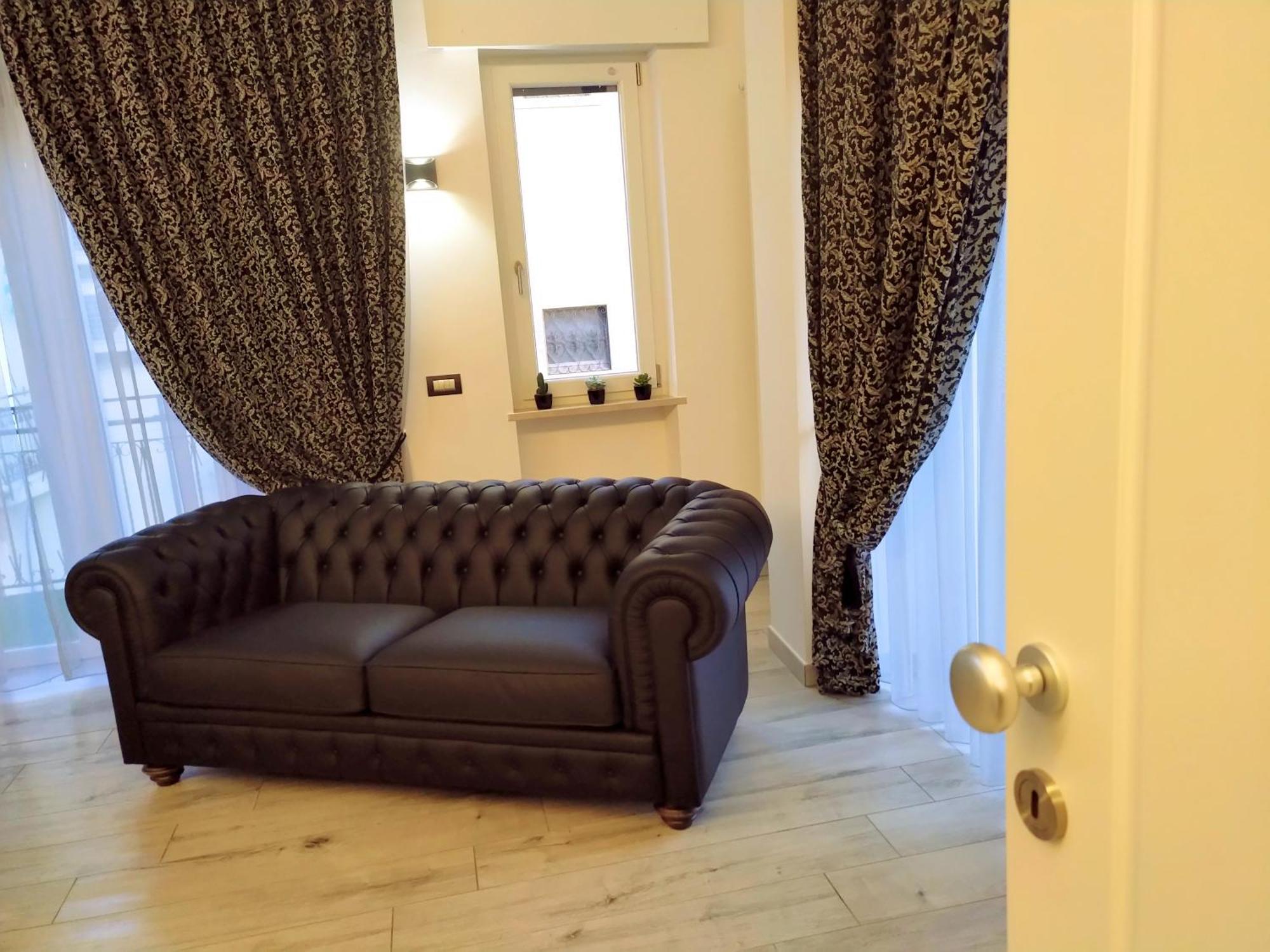 Alloggio Turistico Giulietta E Romeo - Intero Appartamento - Villafranca Di Verona, Zimmer, Holiday Rooms Extérieur photo