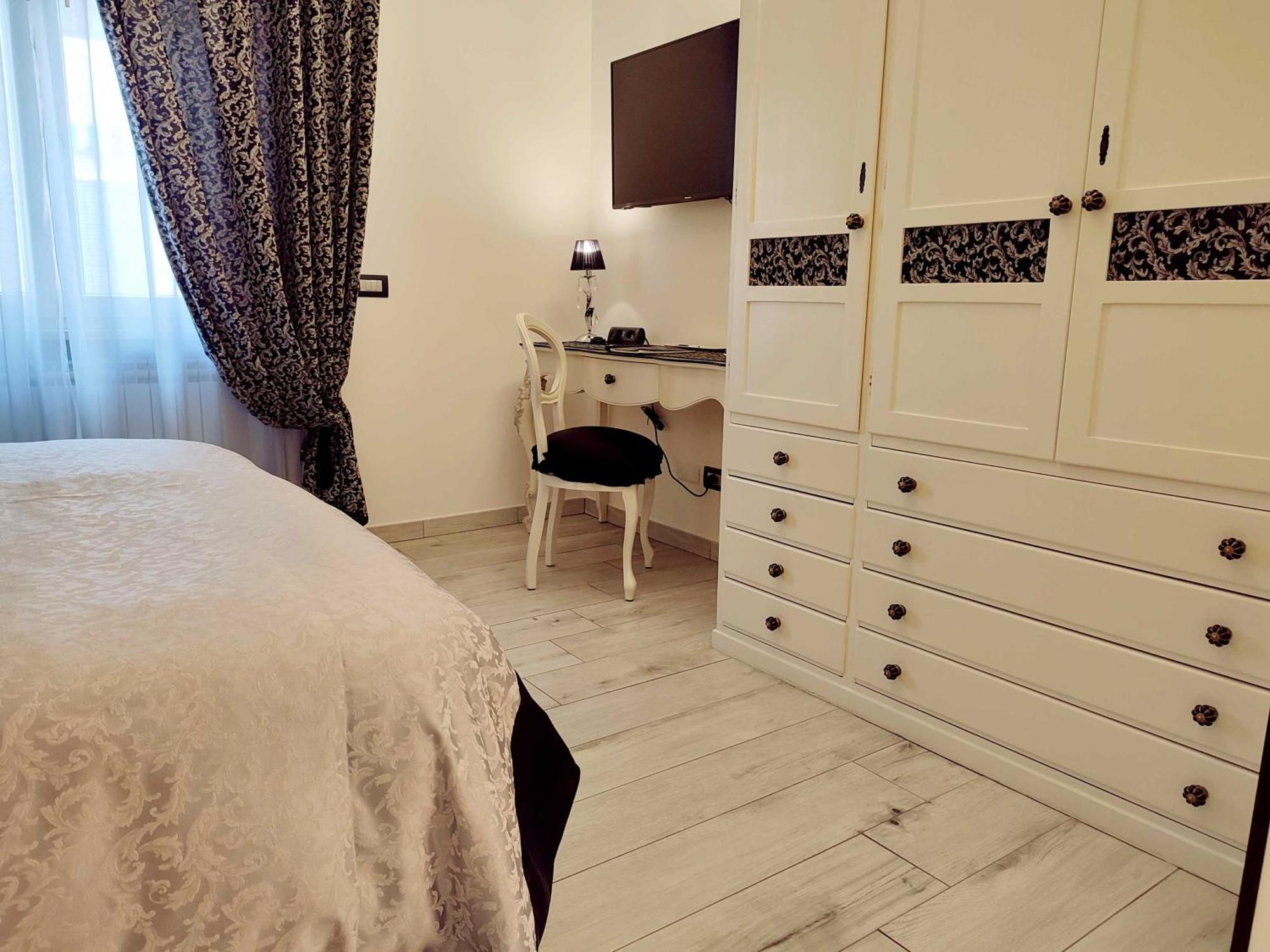 Alloggio Turistico Giulietta E Romeo - Intero Appartamento - Villafranca Di Verona, Zimmer, Holiday Rooms Extérieur photo